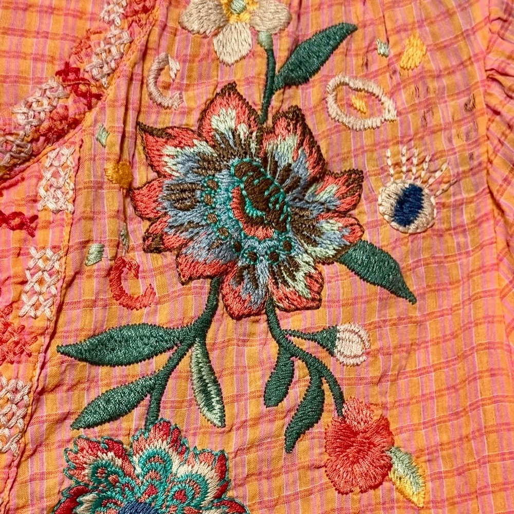 JOHNNY WAS Olinda Puff Sleeve Effortless Embroidered Lightweight Floral Blouse - Picture 8 of 13